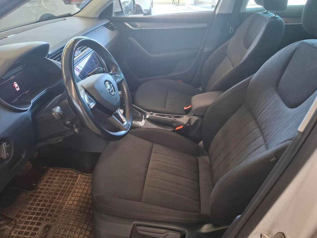 Skoda Octavia 2019 Valkoinen