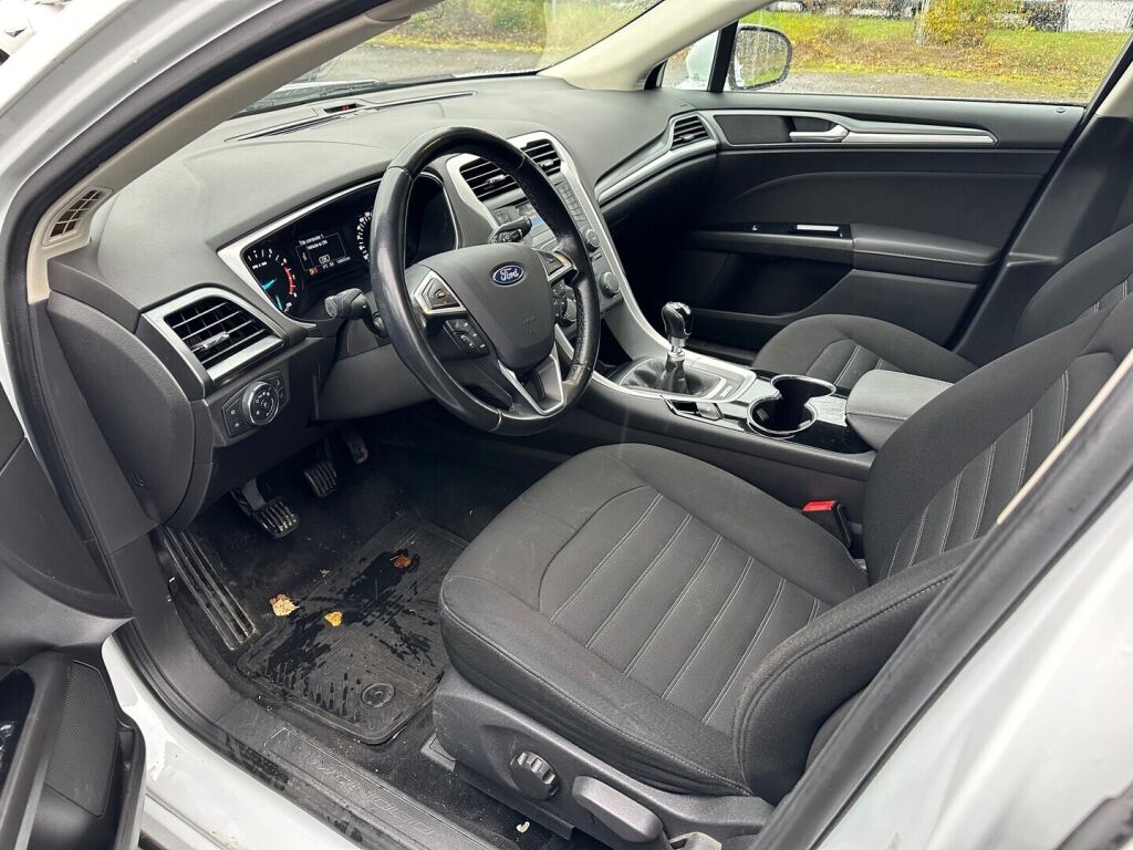 Ford Mondeo 2015 Valkoinen
