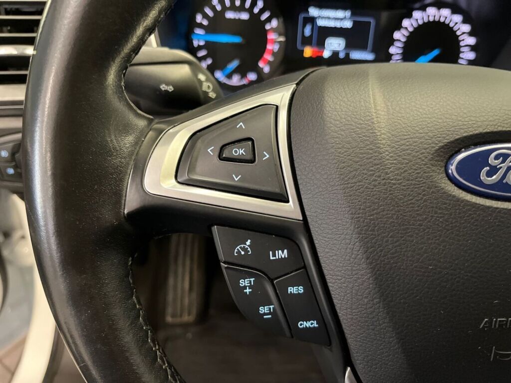 Ford Mondeo 2015 Valkoinen
