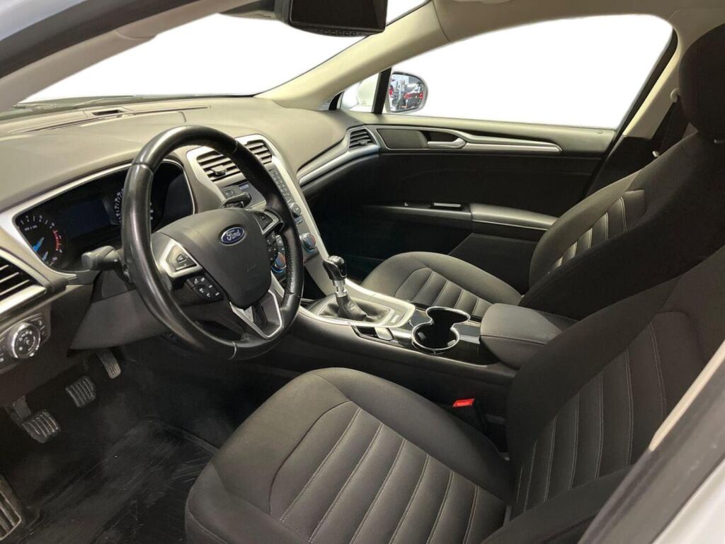 Ford Mondeo 2015 Valkoinen
