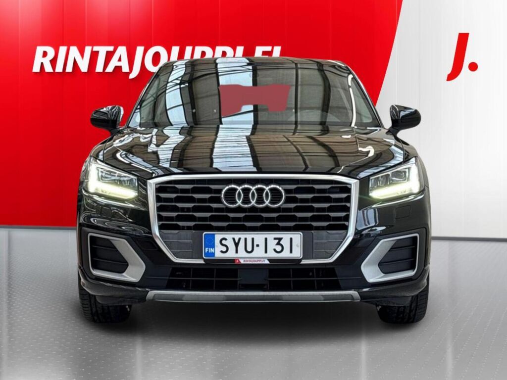 Audi Q2 2020 Musta