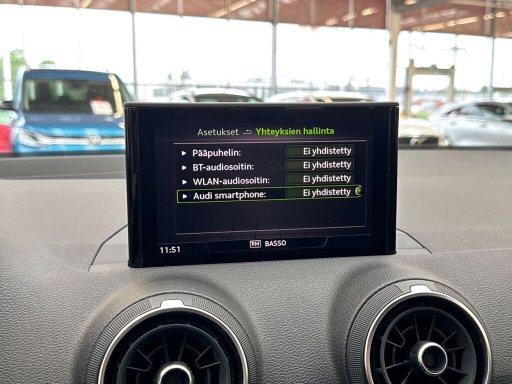 Audi Q2 2020 Musta