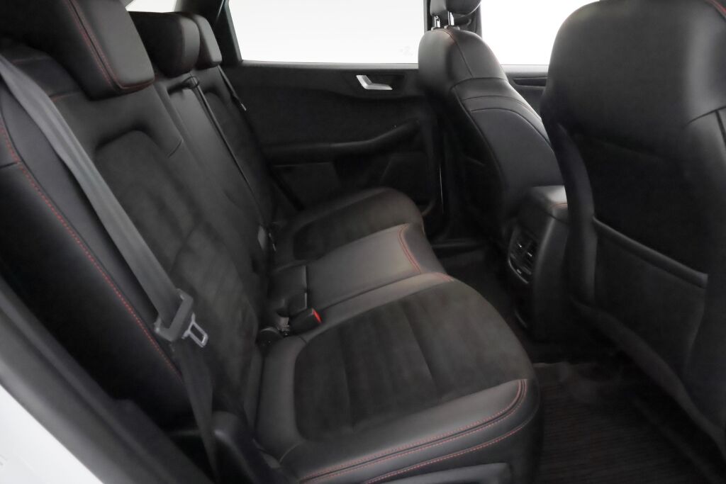 Ford Kuga 2021 Valkoinen