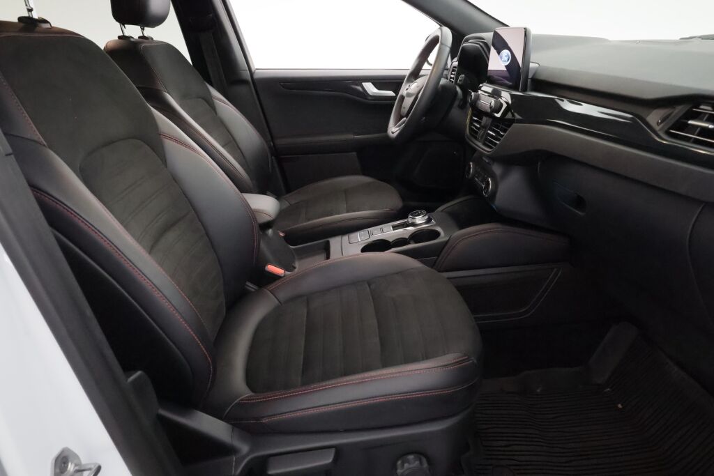 Ford Kuga 2021 Valkoinen