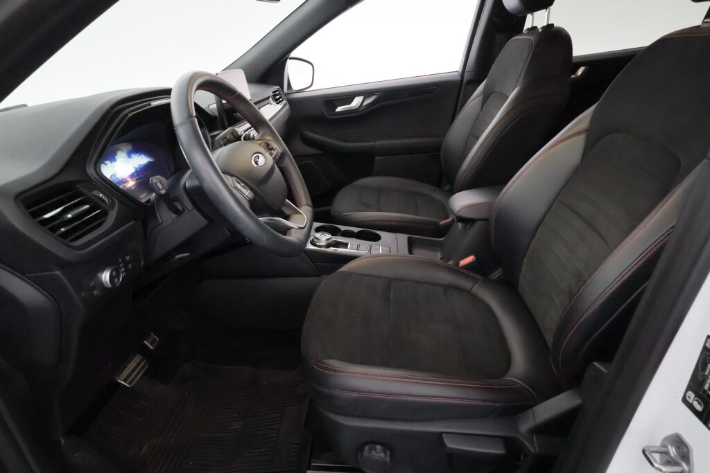 Ford Kuga 2021 Valkoinen