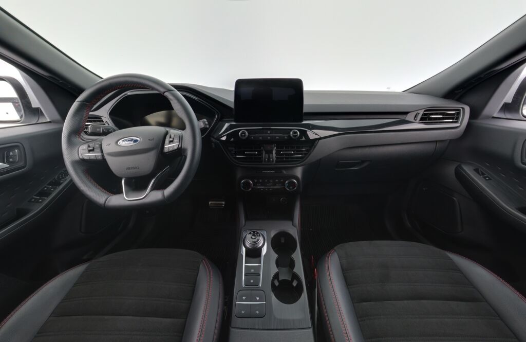 Ford Kuga 2021 Valkoinen