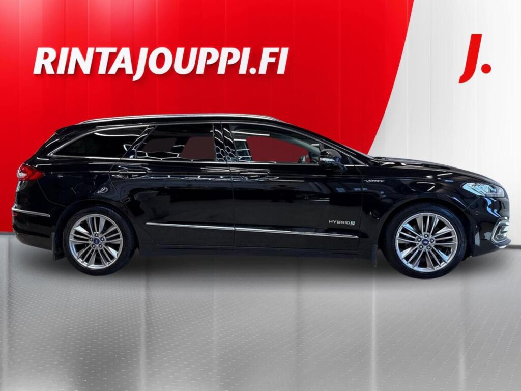 Ford Mondeo 2020 Musta