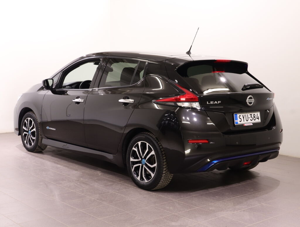 Nissan Leaf 2018 Musta