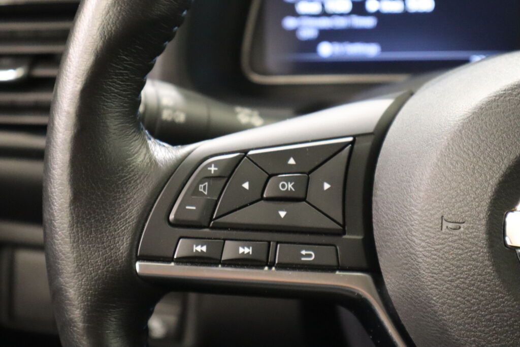 Nissan Leaf 2018 Musta