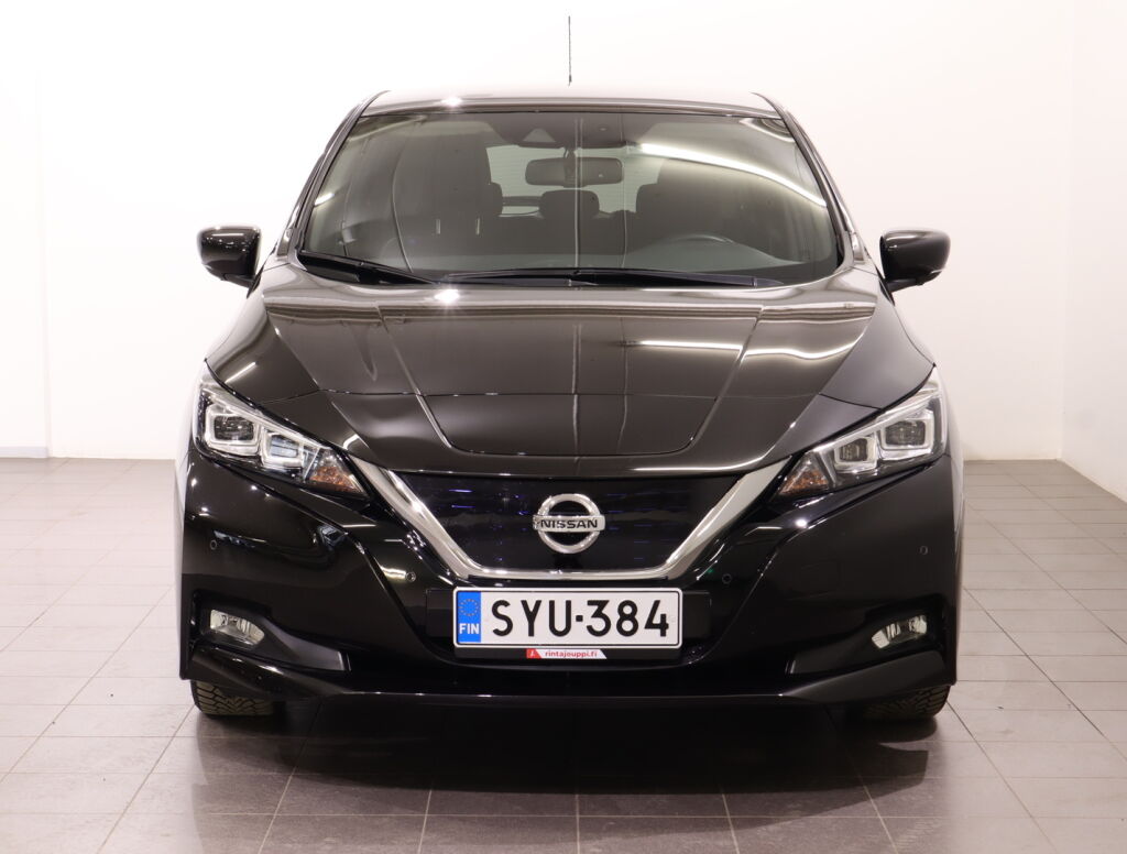 Nissan Leaf 2018 Musta