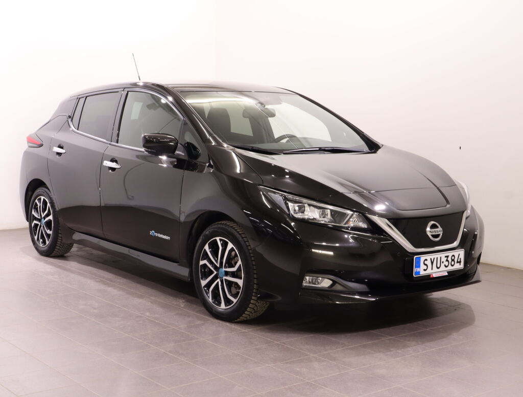 Nissan Leaf 2018 Musta