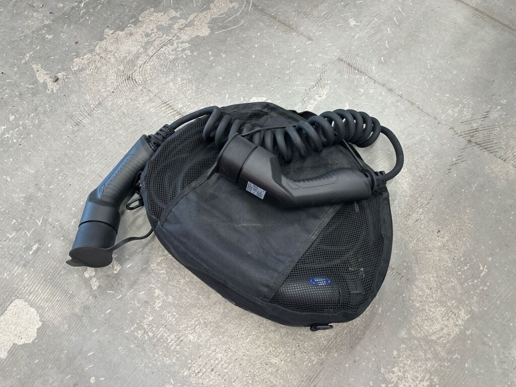 Ford Transit Custom 2022 Punainen