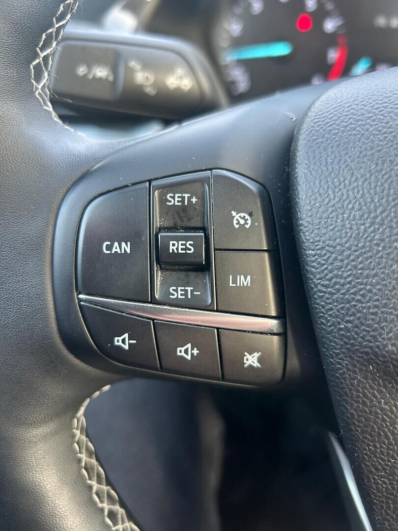 Ford Puma 2020 Musta