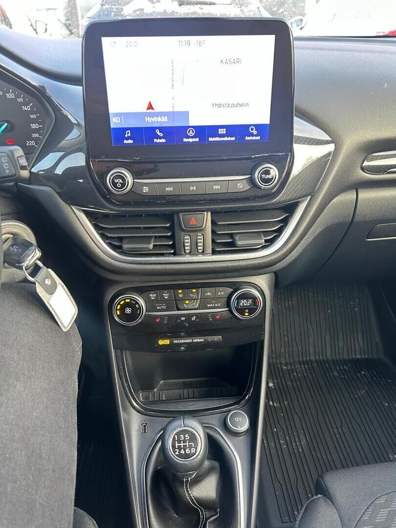 Ford Puma 2020 Musta