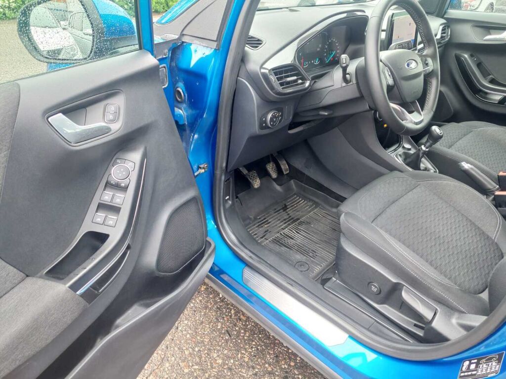 Ford Puma 2020 Sininen