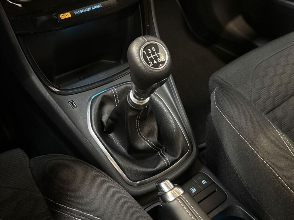 Ford Puma 2020 Sininen