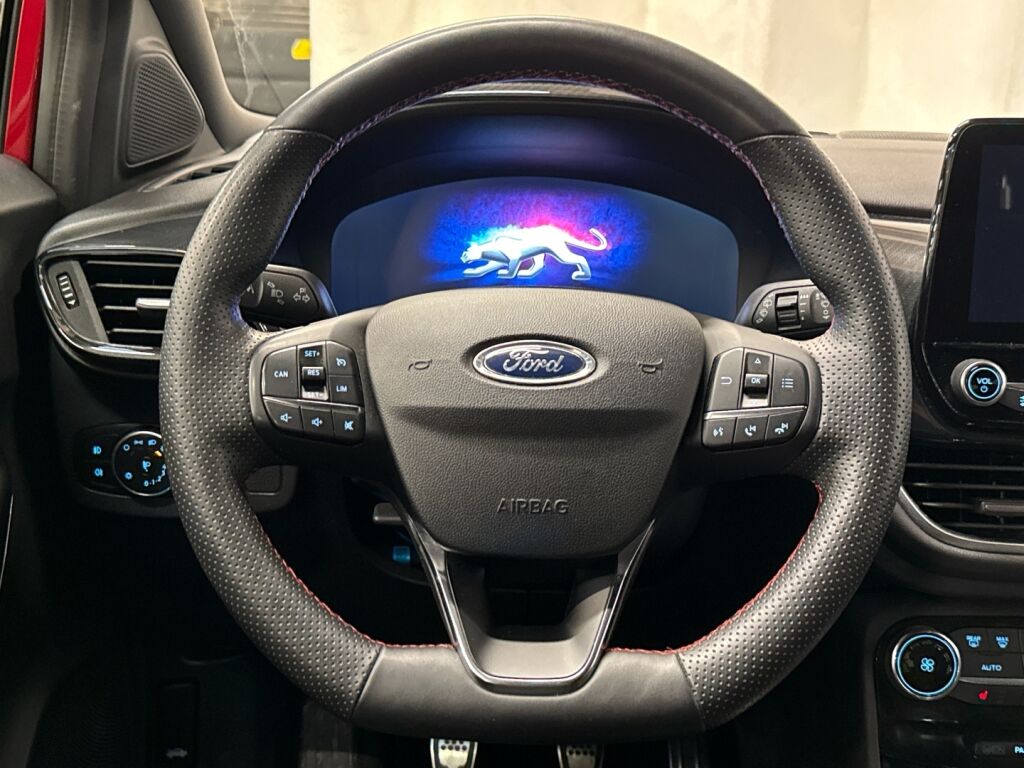 Ford Puma 2020 Punainen