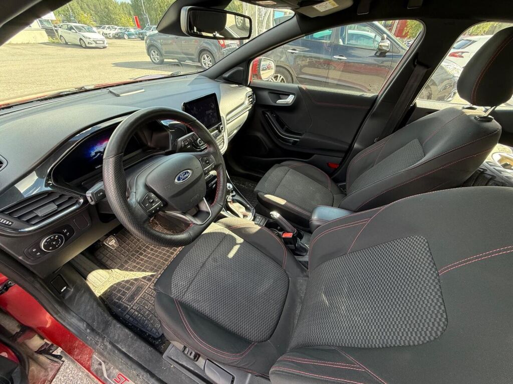 Ford Puma 2020 Punainen