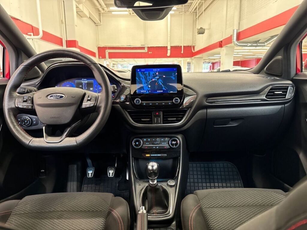 Ford Puma 2020 Punainen