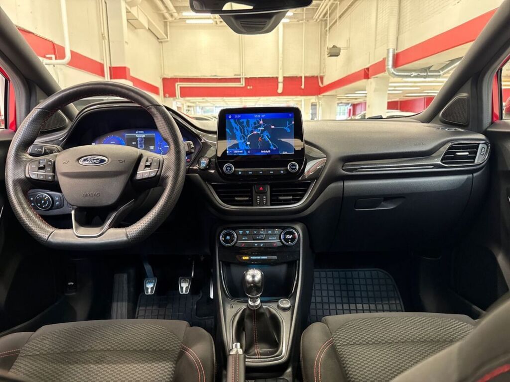 Ford Puma 2020 Punainen