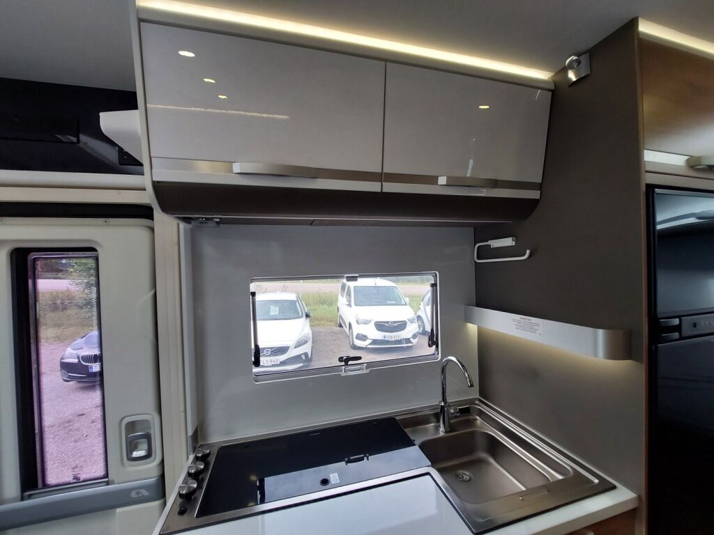 Adria Coral XL Plus 600 DP 2021 9