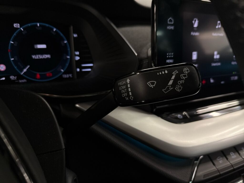 Skoda Octavia 2021 Valkoinen