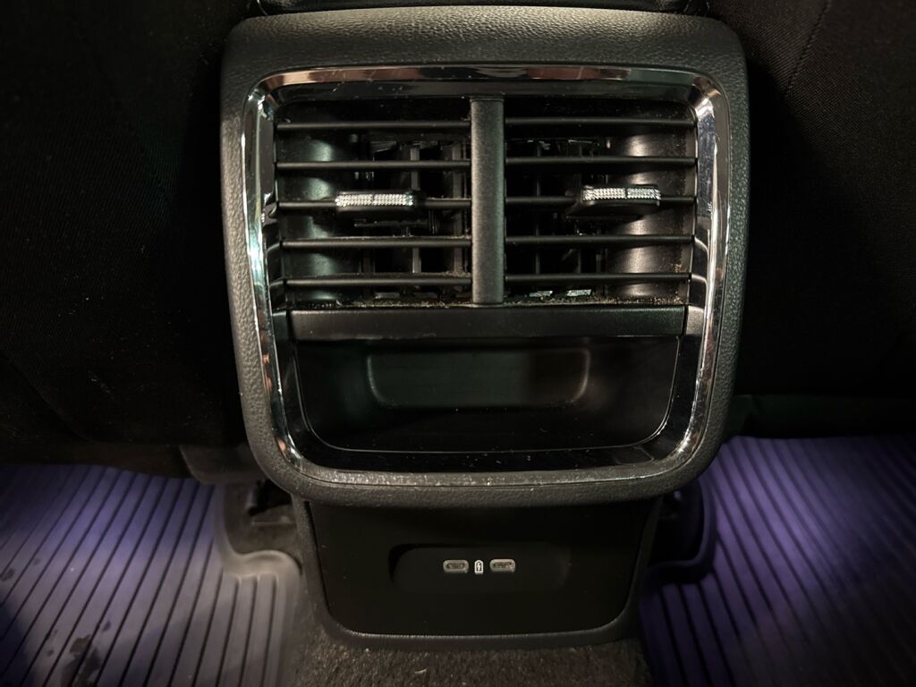 Skoda Octavia 2021 Valkoinen