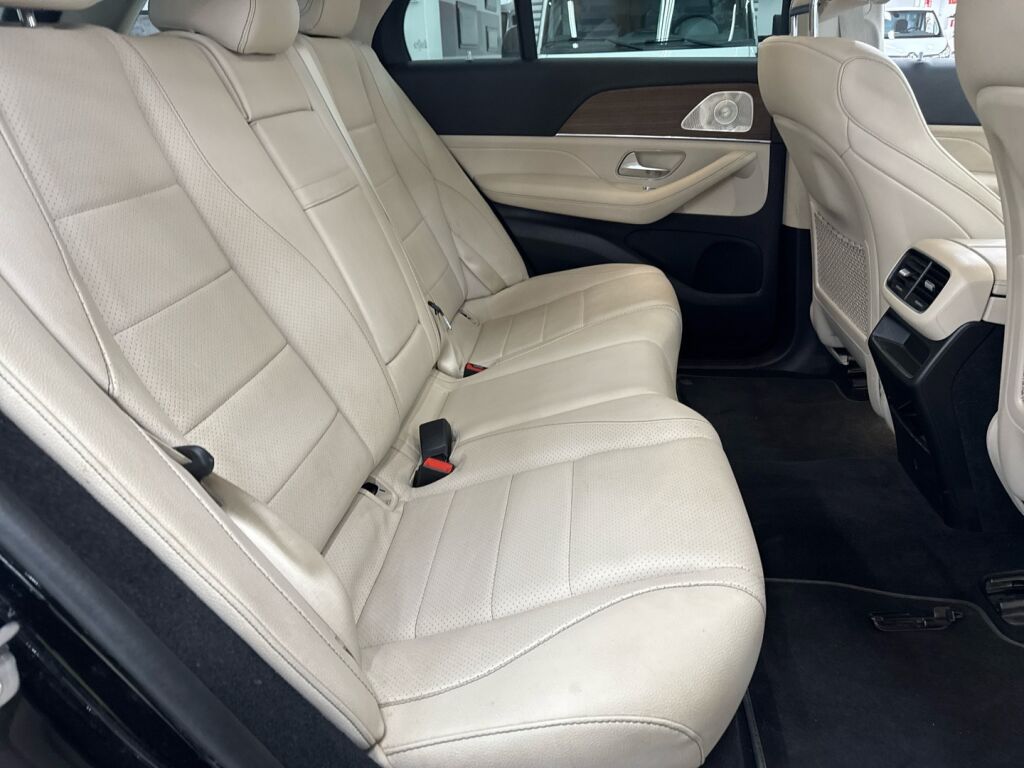Mercedes-Benz GLE 2021 Musta