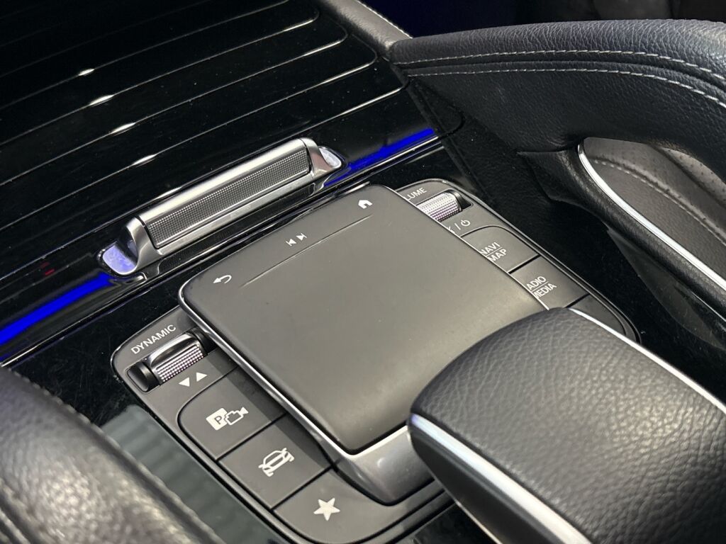 Mercedes-Benz GLE 2021 Musta