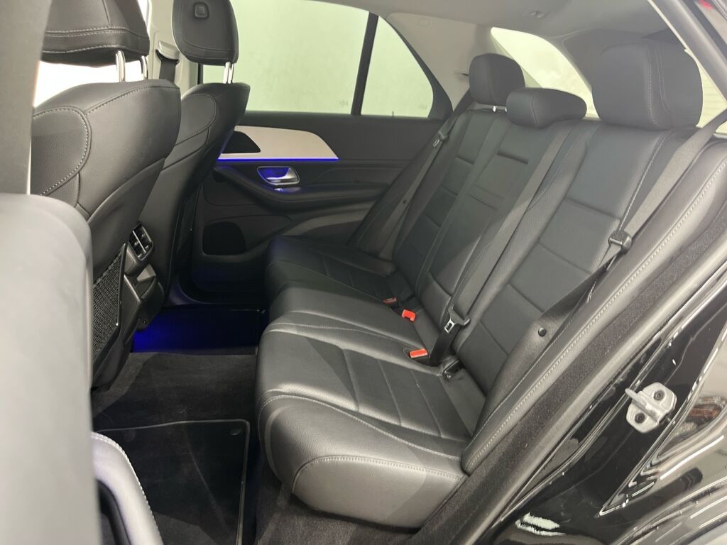 Mercedes-Benz GLE 2021 Musta