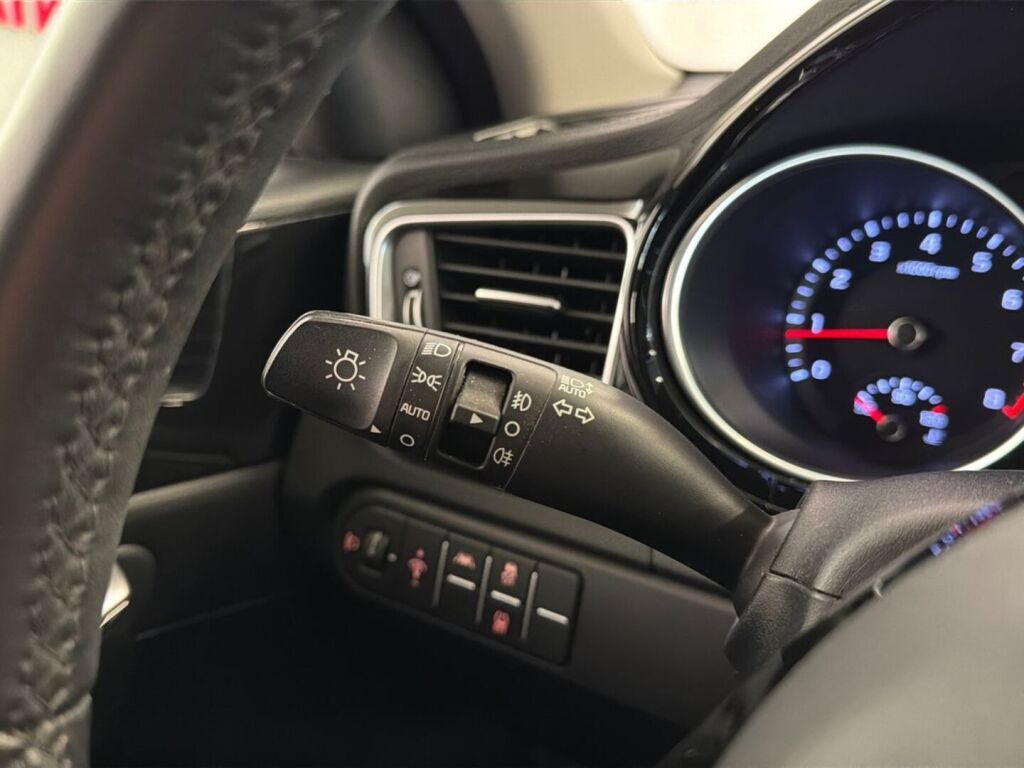 Kia XCeed 2021 Punainen