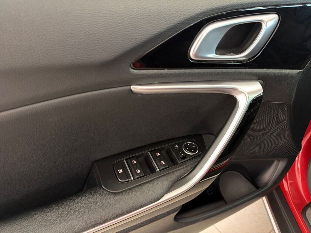 Kia XCeed 2021 Punainen