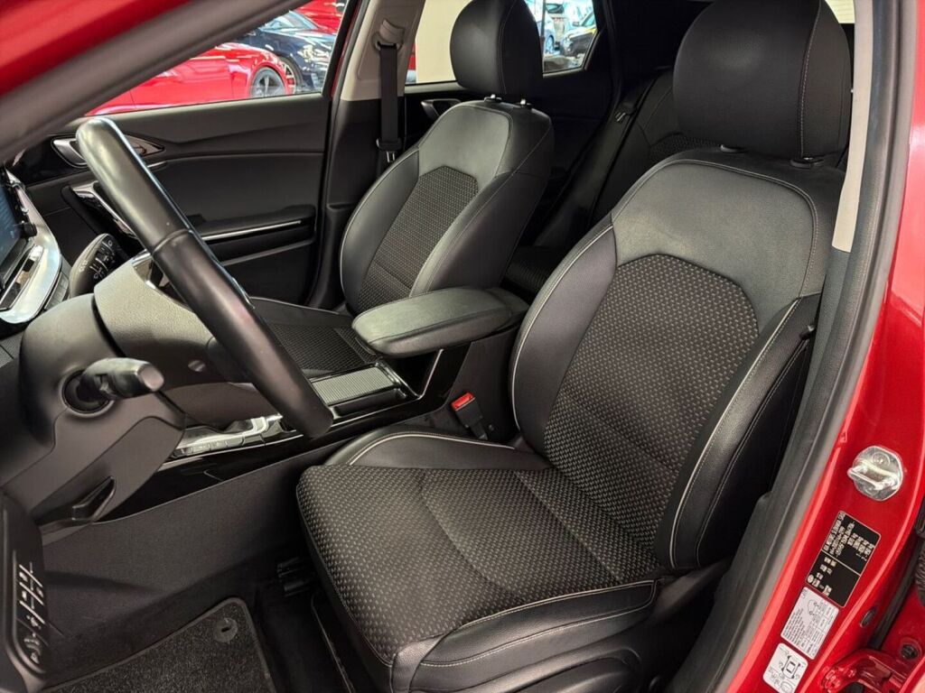 Kia XCeed 2021 Punainen