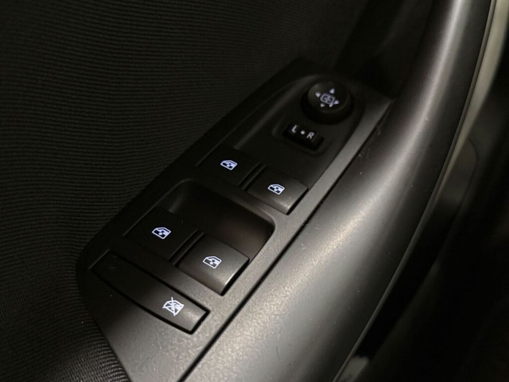 Opel Astra 2021 Valkoinen