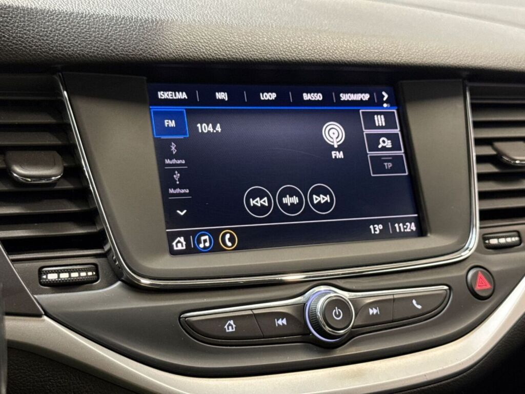 Opel Astra 2021 Valkoinen