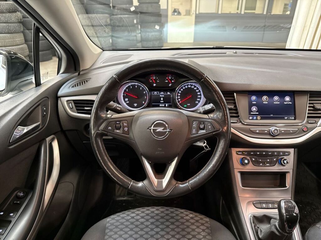 Opel Astra 2021 Valkoinen