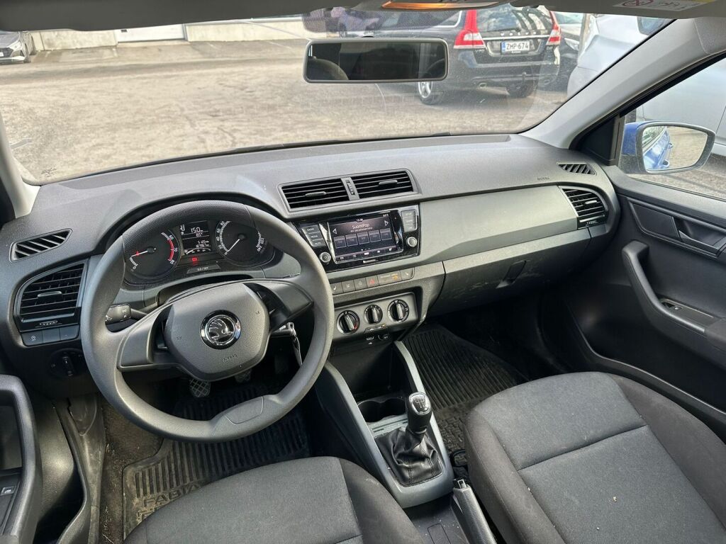 Skoda Fabia 2021 Sininen