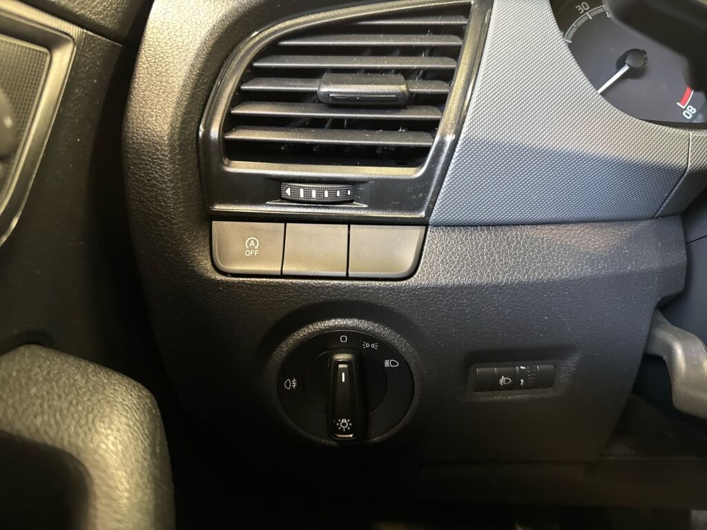 Skoda Fabia 2021 Sininen