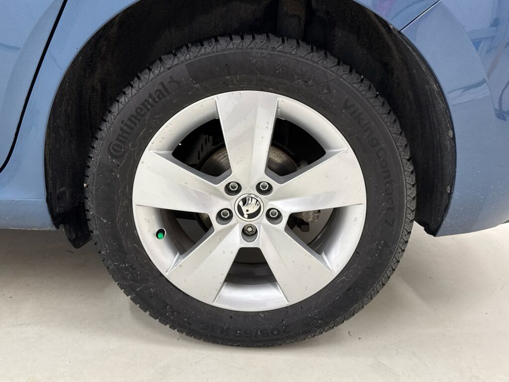 Skoda Scala 2021 Sininen