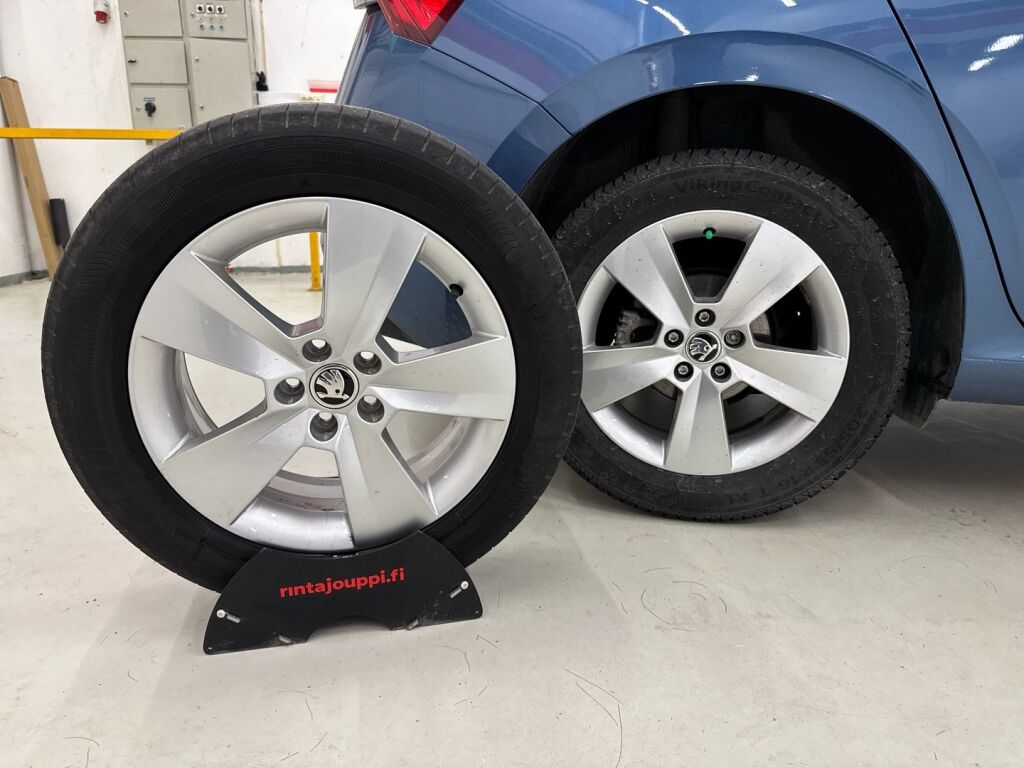 Skoda Scala 2021 Sininen