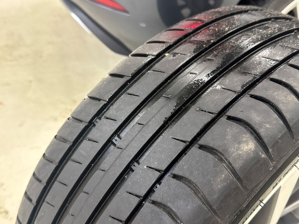 Seat Leon 2021 Harmaa