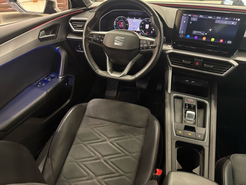 Seat Leon 2021 Harmaa