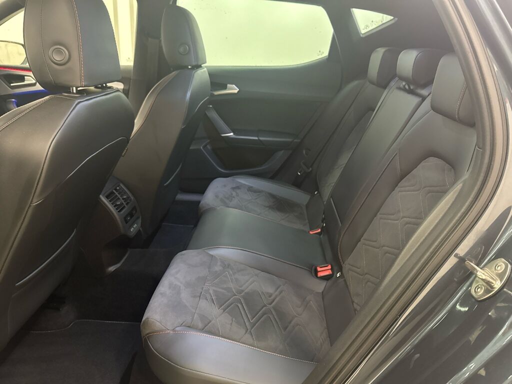 Seat Leon 2021 Harmaa