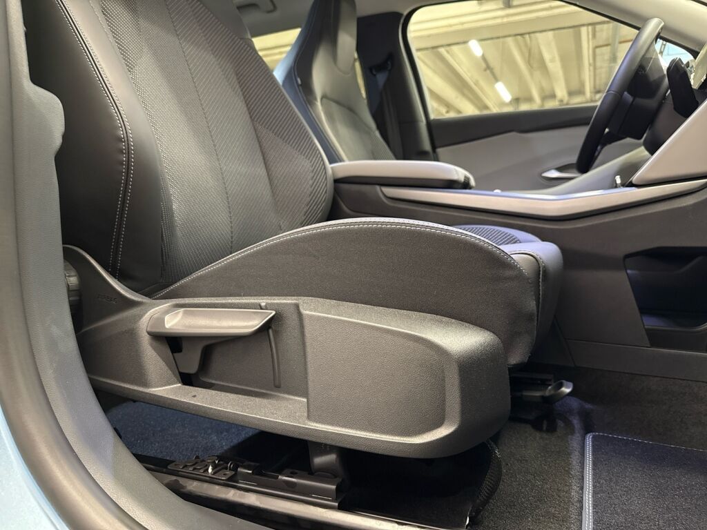 Ford Explorer 2026 Sininen