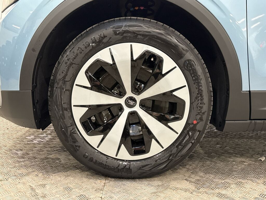 Ford Explorer 2026 Sininen