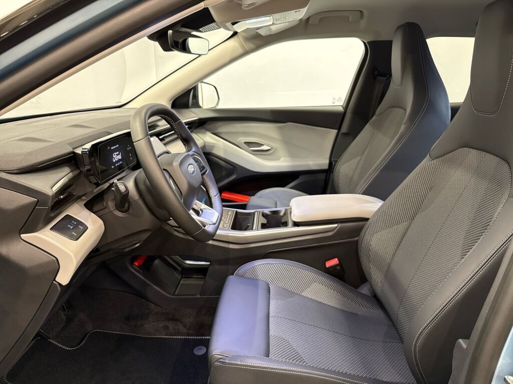 Ford Explorer 2026 Sininen