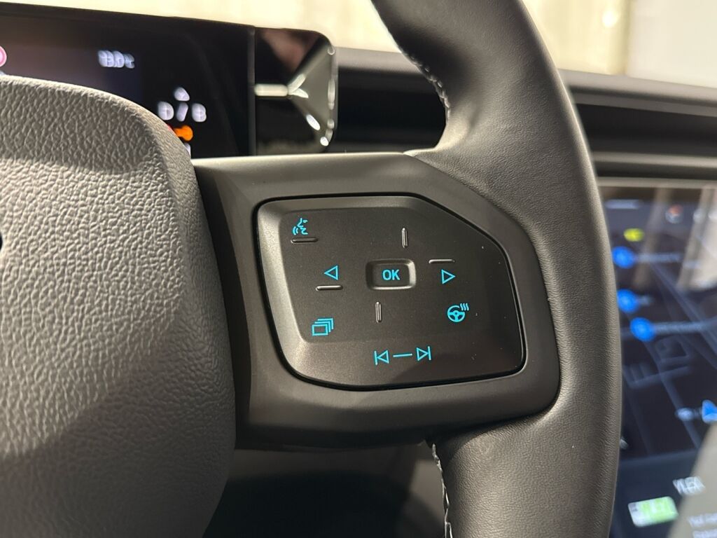 Ford Explorer 2026 Sininen