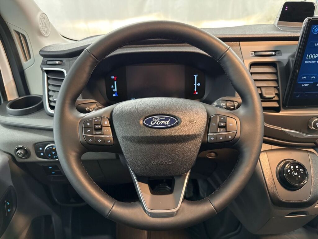 Ford Transit 2026 Valkoinen