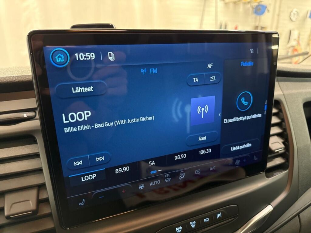 Ford Transit 2026 Valkoinen