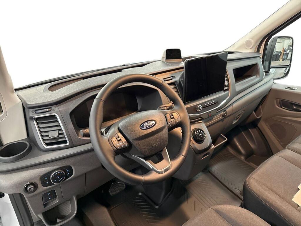 Ford Transit 2026 Valkoinen